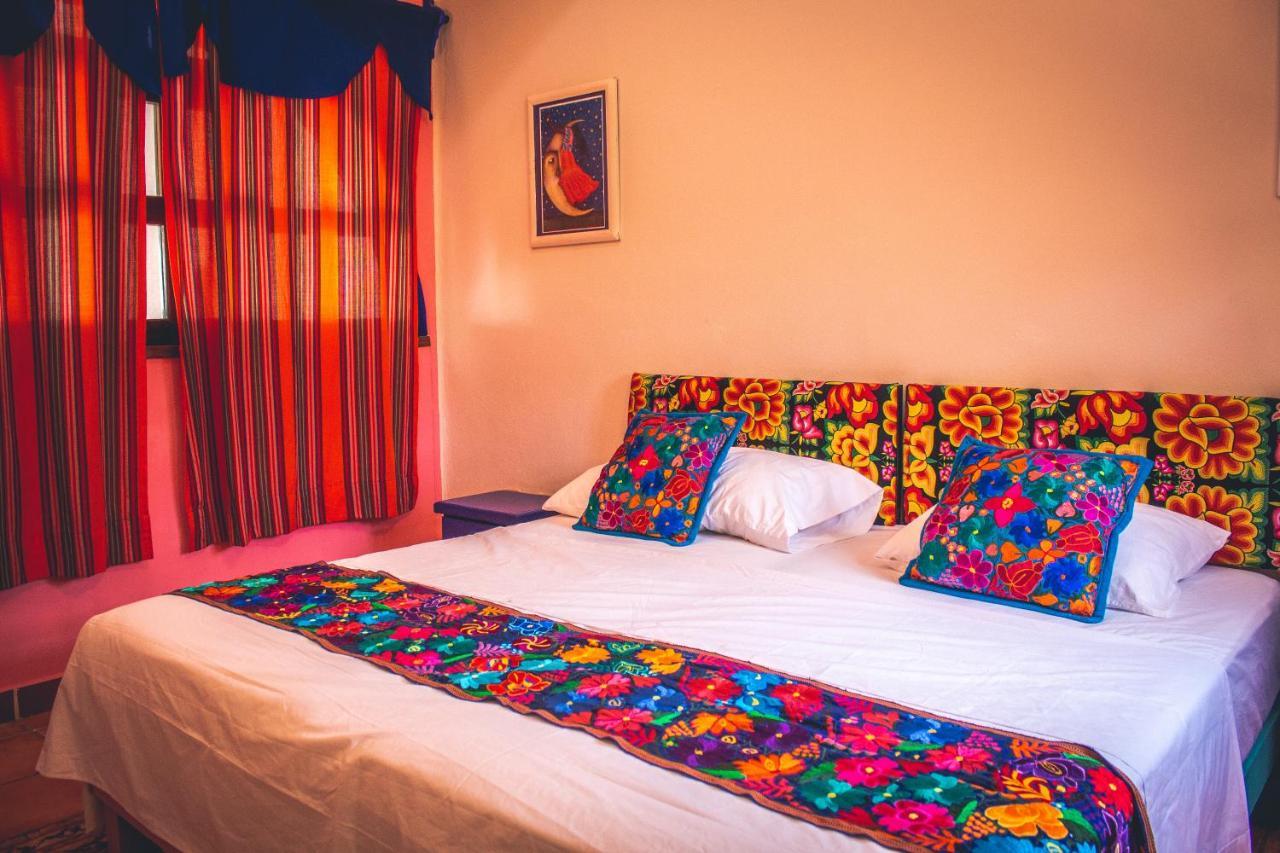 Hotel Casa Oaxaquena à Santa Cruz Huatulco Extérieur photo